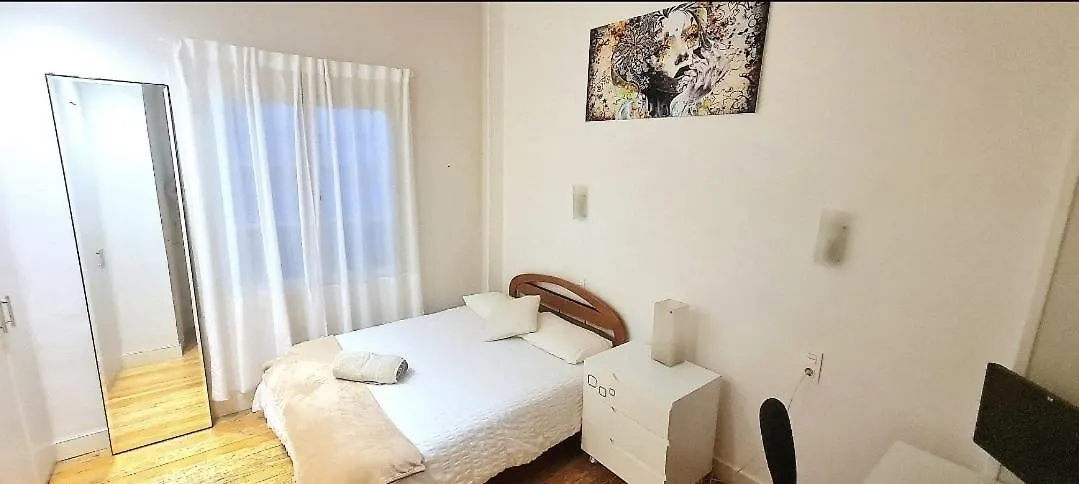 Homestay Habitaciones Privadas En Piso Frente A Playa Ondarreta, Bano Compartido San Sebastian