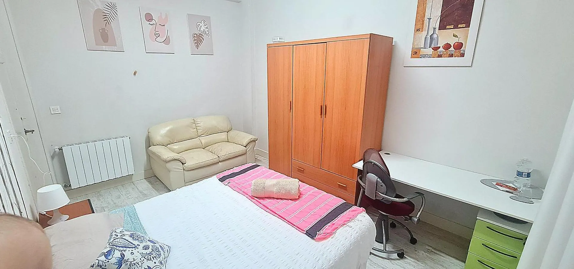 Homestay Habitaciones Privadas En Piso Frente A Playa Ondarreta, Bano Compartido San Sebastian